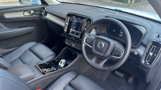 Volvo XC40 2.0 B4P Ultra Dark 5dr Auto Petrol Estate
